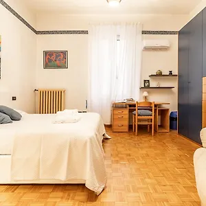 Spacious With Kitchenette, Near Piazza Maggiore Appartamento Bologna
